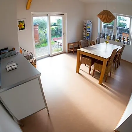 Bed & Breakfast Entensee 2*