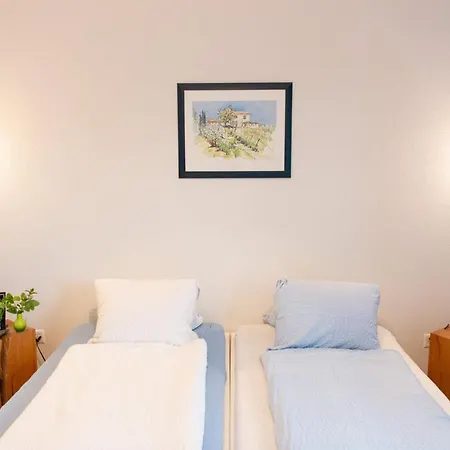 Bed & Breakfast Entensee 2*